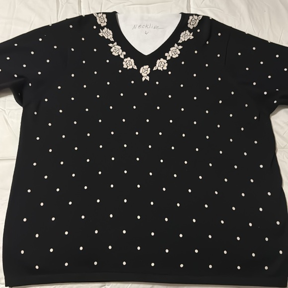 C.D. Daniel’s black & white C.D.Daniels V neck sweater. Size 2X - Picture 5 of 7